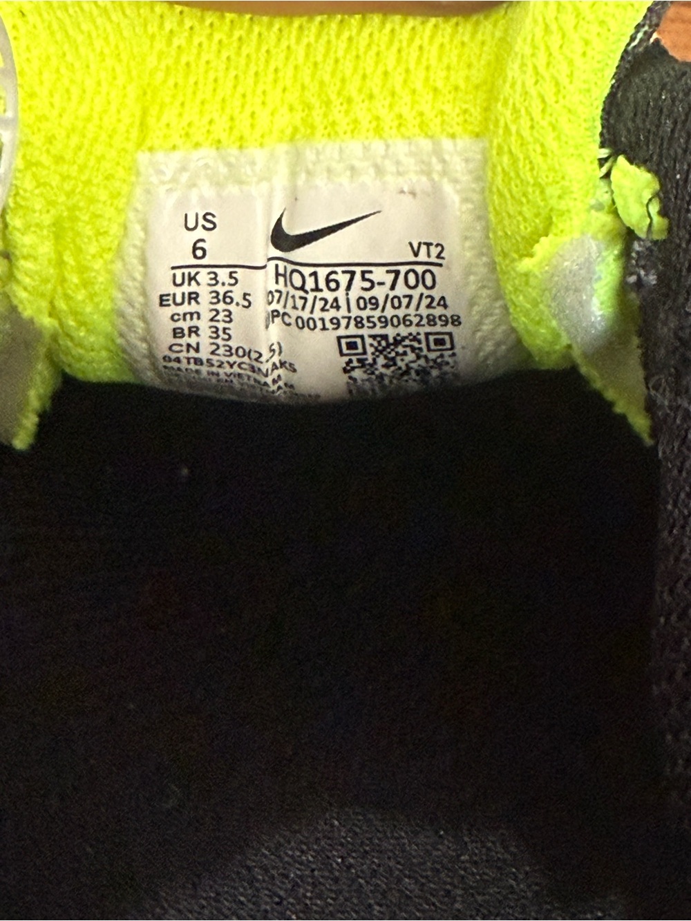 Nike Women's Neon yellow/ silver accents Air Pegasus new Without Box or Tags. - Picture 7 of 7